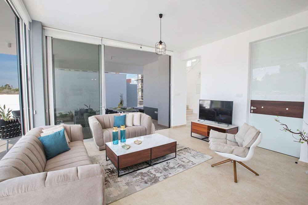 Photo of Livingroom in Protaras