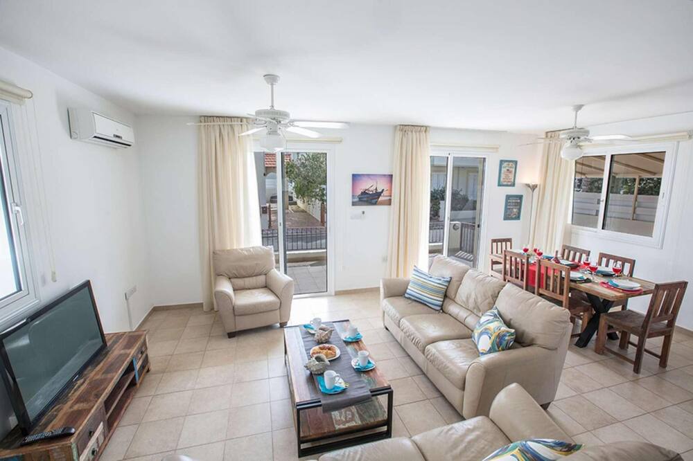 Photo of Livingroom in Pernera