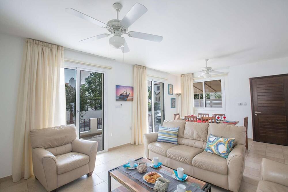 Photo of Livingroom in Pernera