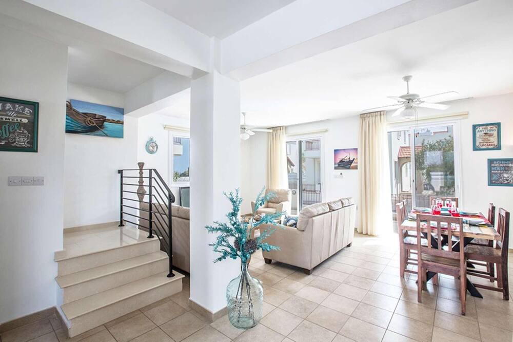 Photo of Livingroom in Pernera