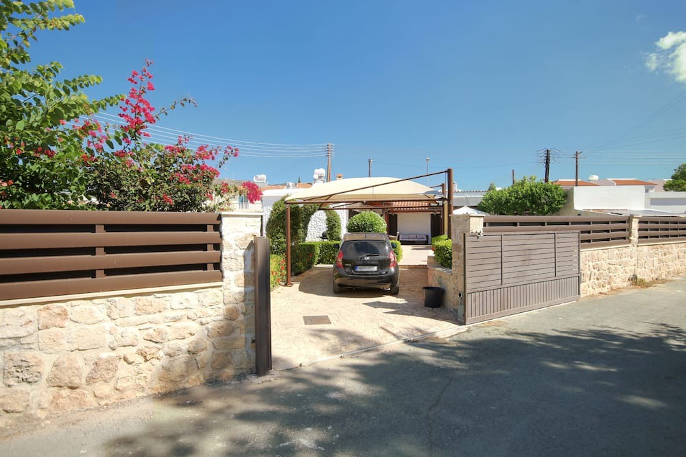 Photo of Outdoor in Tremithousa