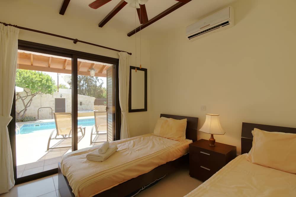 Photo of Bedroom in Tremithousa