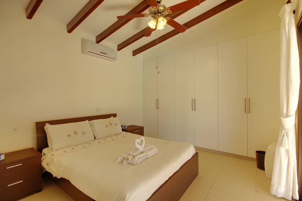 Photo of Bedroom in Tremithousa
