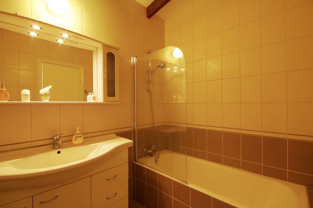 Photo of Bathroom in Tremithousa