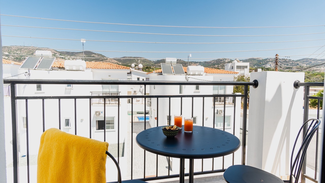 Photo of Patio Balcony in Tremithousa
