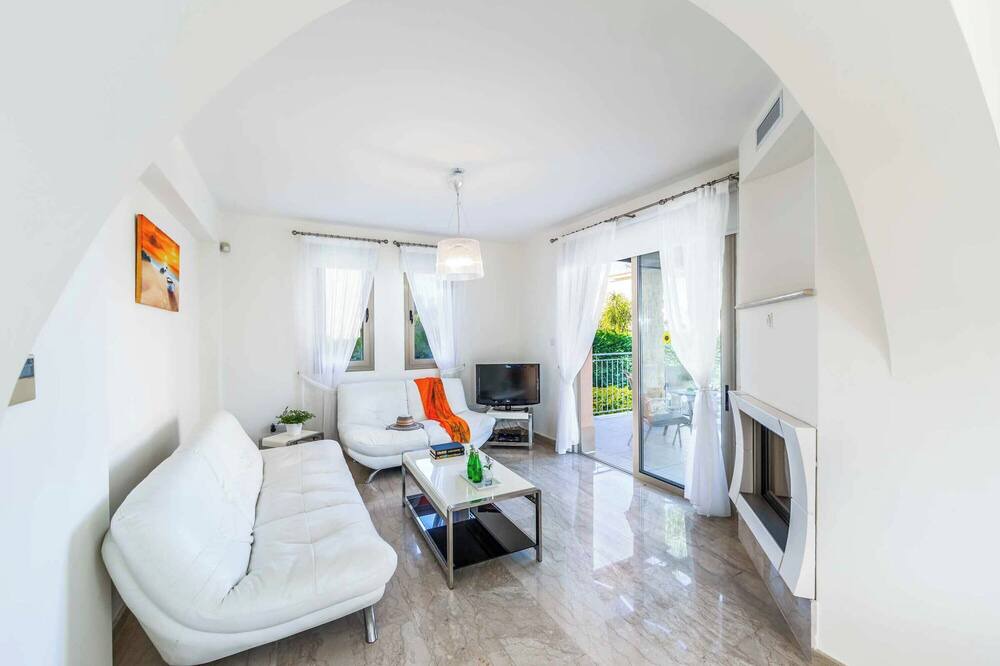 Photo of Livingroom in Polis