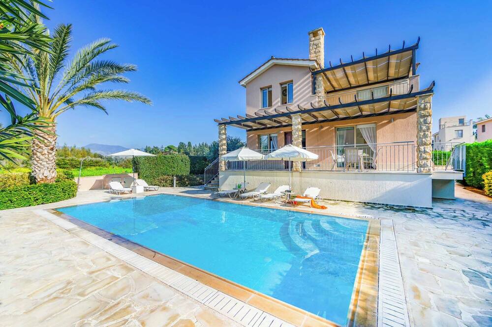 Photo of Outdoor in Polis
