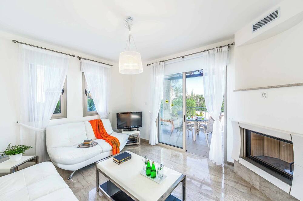 Photo of Livingroom in Polis