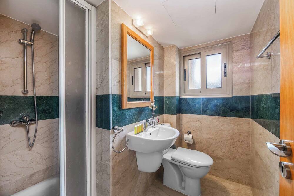 Photo of Bathroom in Polis
