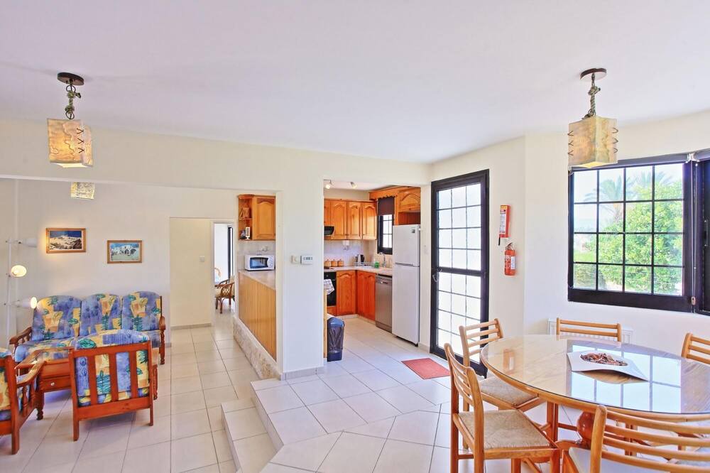 Photo of Livingroom in Latchi