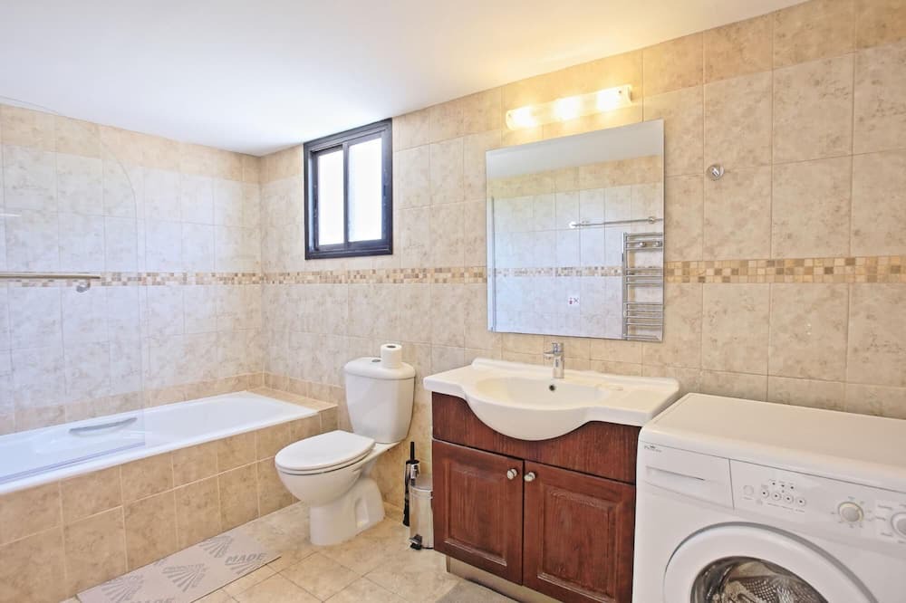 Photo of Bathroom in Latchi