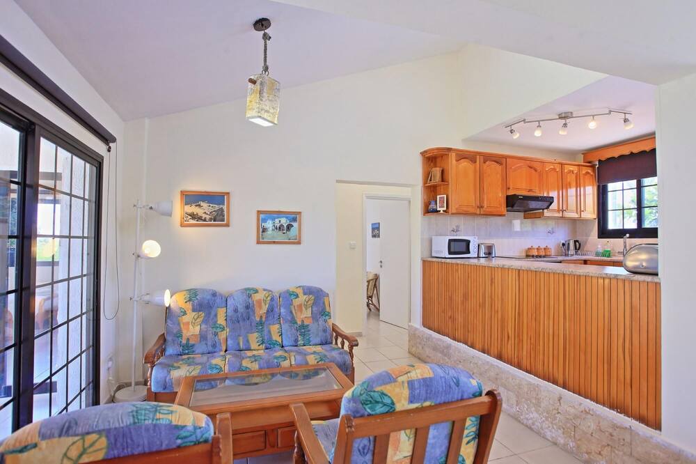 Photo of Livingroom in Latchi