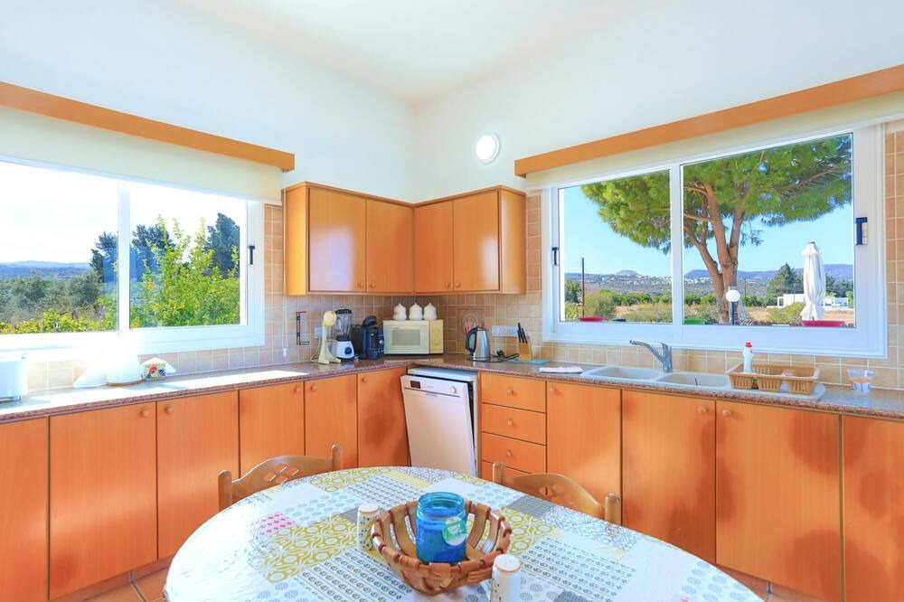 Photo of Kitchen in Latchi