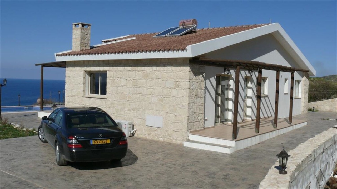 Photo of Outdoor in Pomos