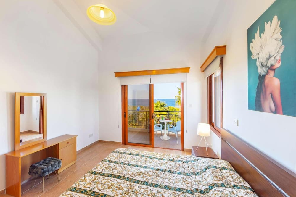 Photo of Bedroom in Latchi