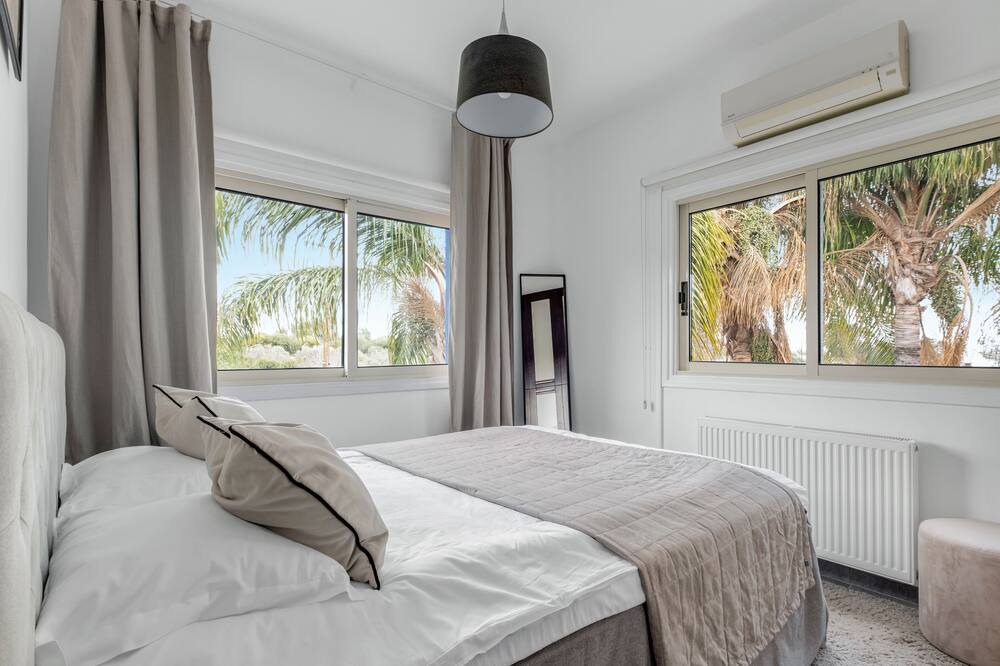 Photo of Bedroom in Pentakomo