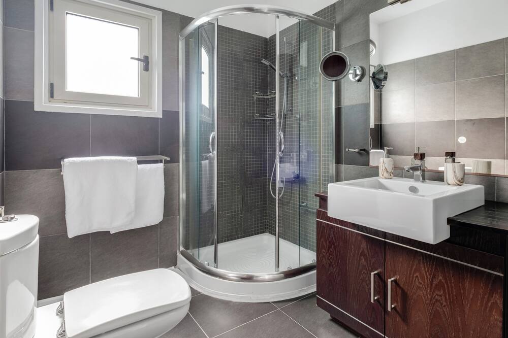 Photo of Bathroom in Pentakomo