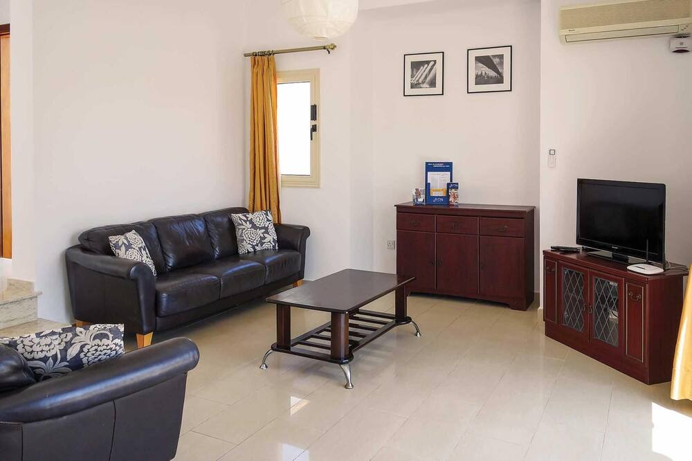 Photo of Livingroom in Pegeia
