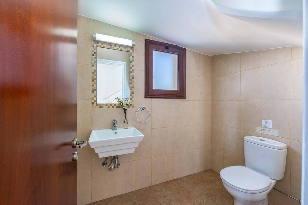 Photo of Bathroom in Pegeia