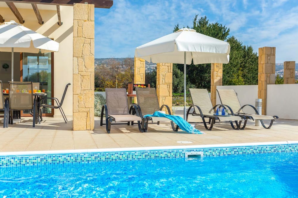 Photo of Outdoor in Pegeia