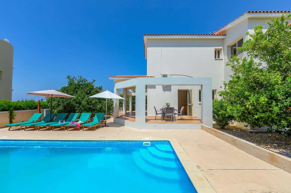 Photo of Outdoor in Pegeia