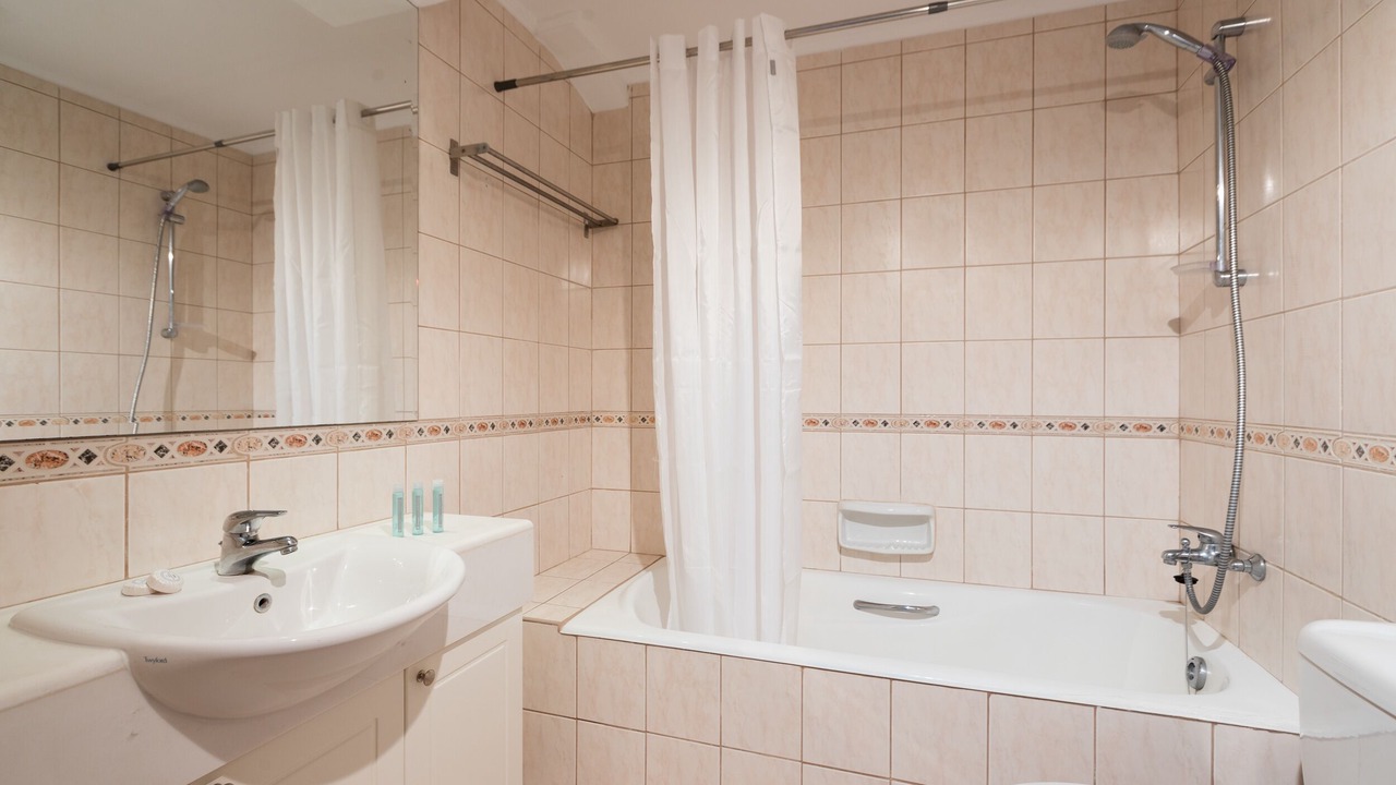 Photo of Bathroom in Tala