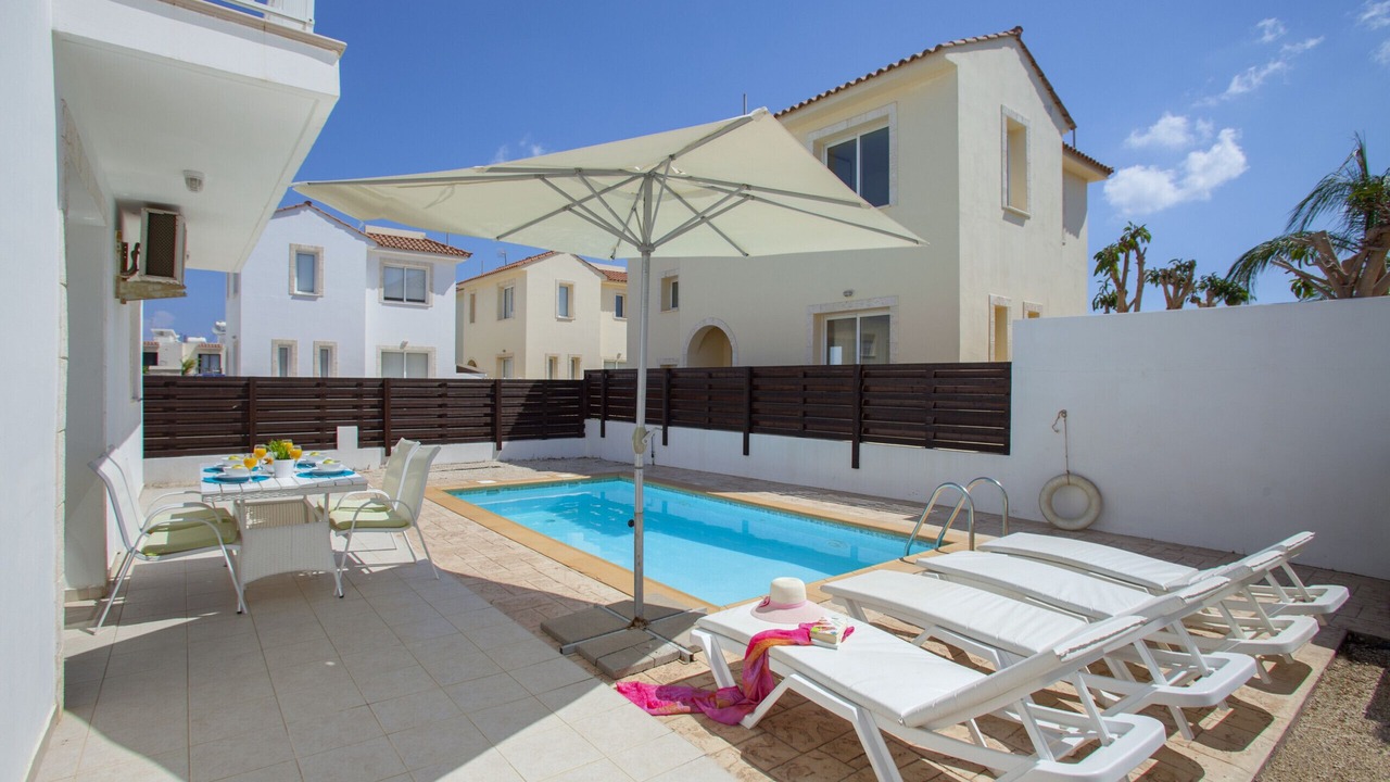 Photo of Outdoor in Pernera