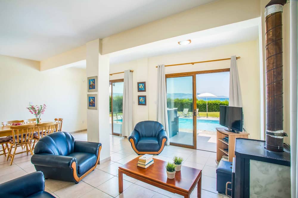 Photo of Livingroom in Polis