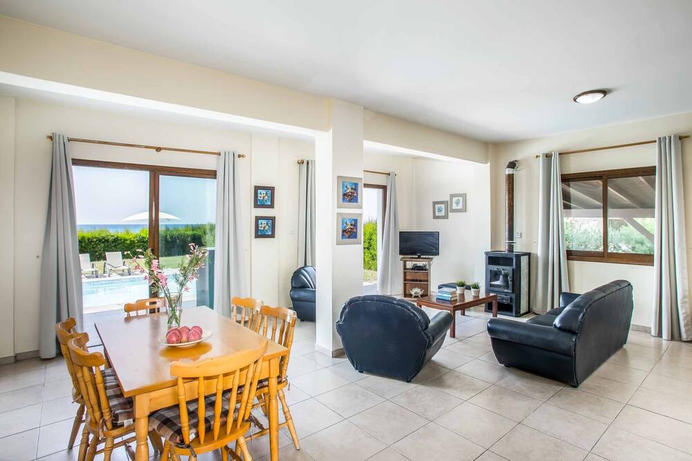 Photo of Livingroom in Polis