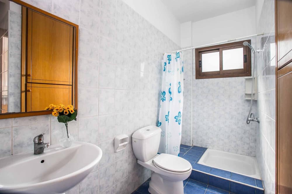 Photo of Bathroom in Polis