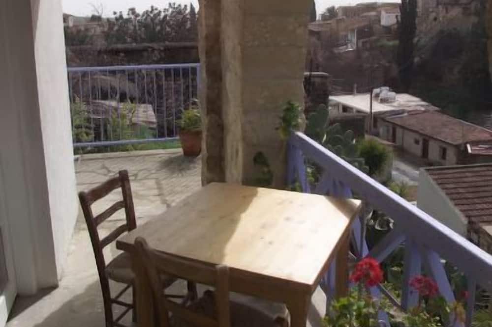 Photo of Patio Balcony in Tochni