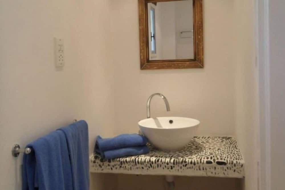 Photo of Bathroom in Tochni