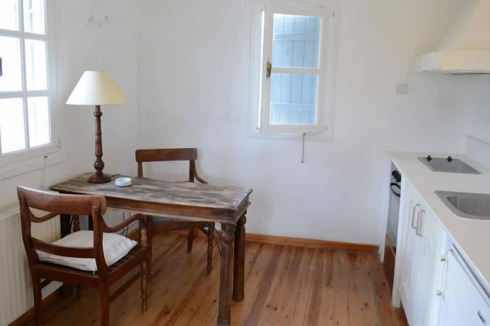 Photo of Kitchen in Tochni