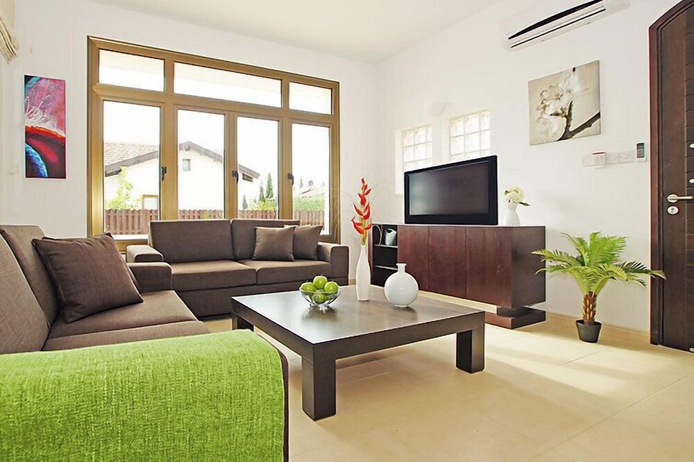 Photo of Livingroom in Ayia Thekla