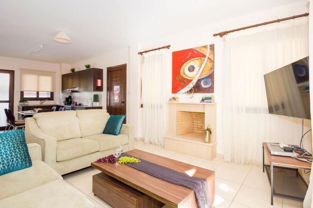 Photo of Livingroom in Ayia Thekla