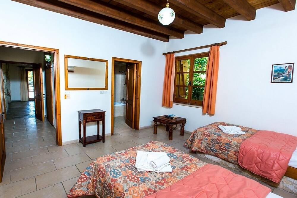 Photo of Bedroom in Miliou