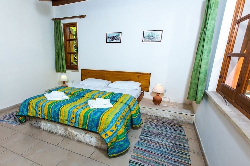 Photo of Bedroom in Miliou