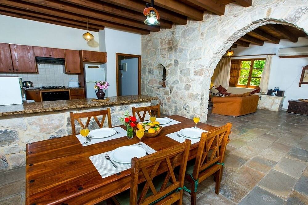 Photo of Kitchen in Miliou