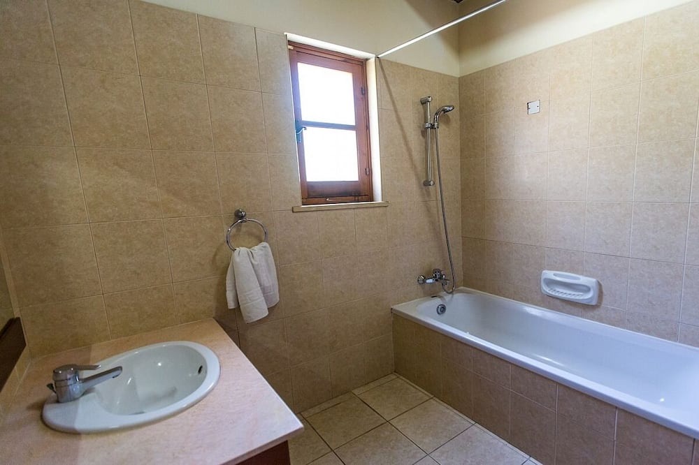 Photo of Bathroom in Miliou