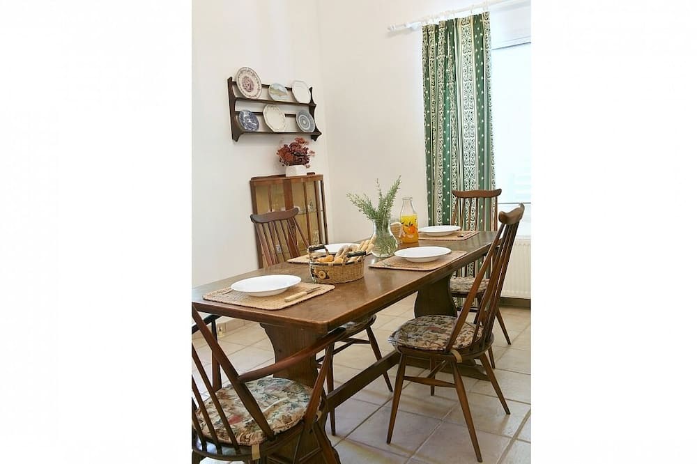Photo of Kitchen in Miliou