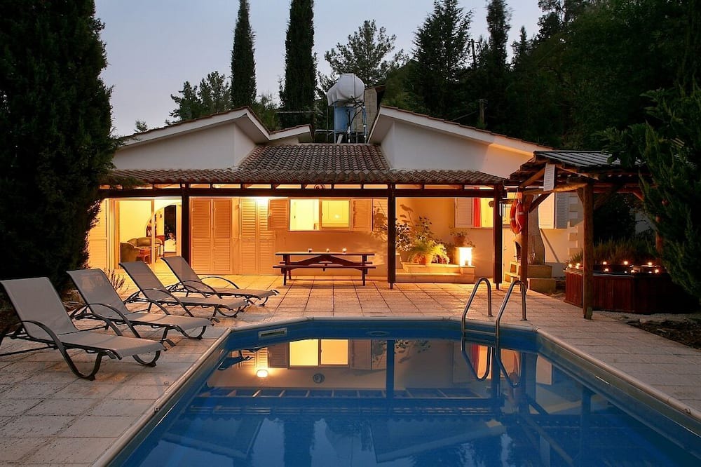 Photo of Outdoor in Miliou
