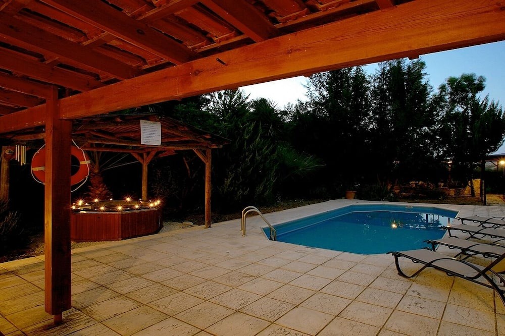 Photo of Outdoor in Miliou