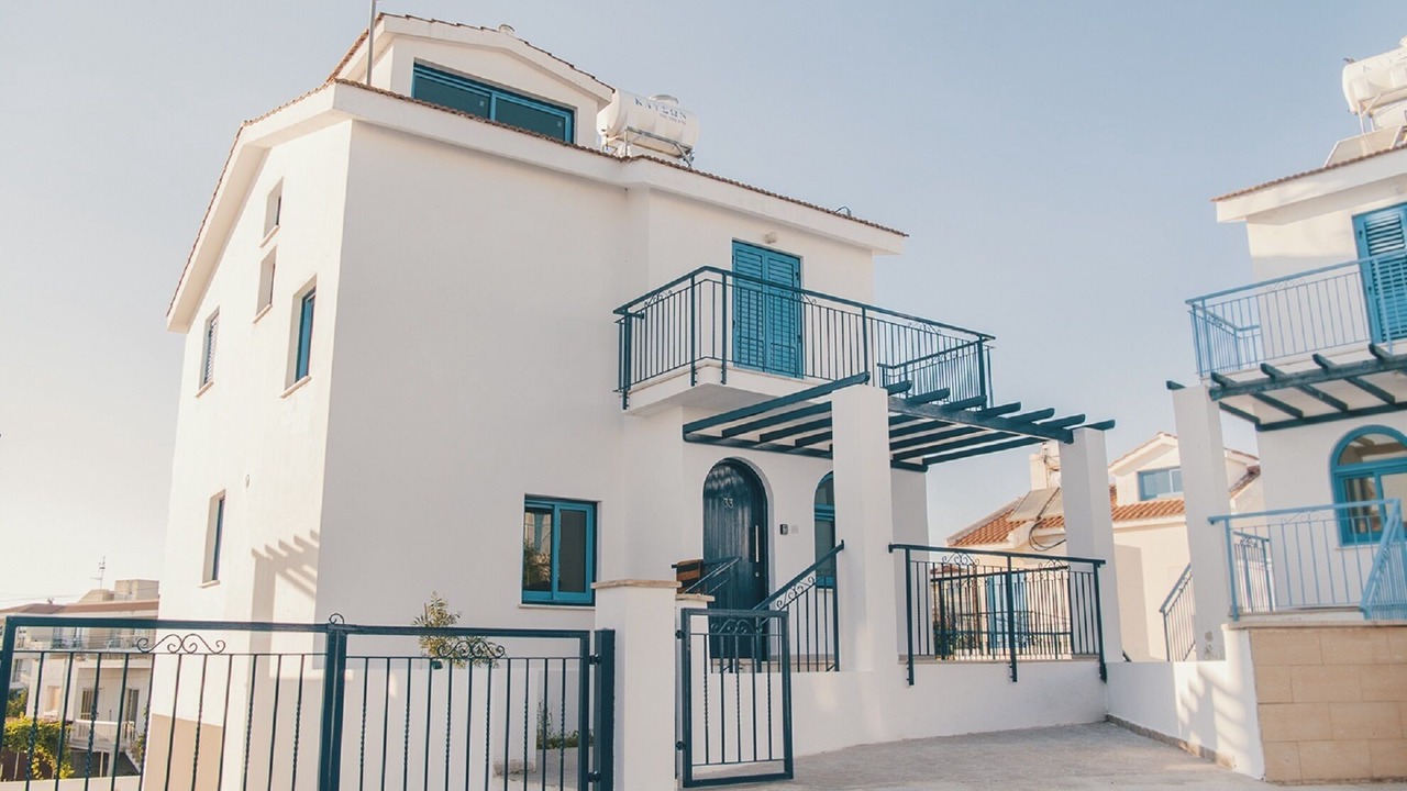 Photo of Outdoor in Polis