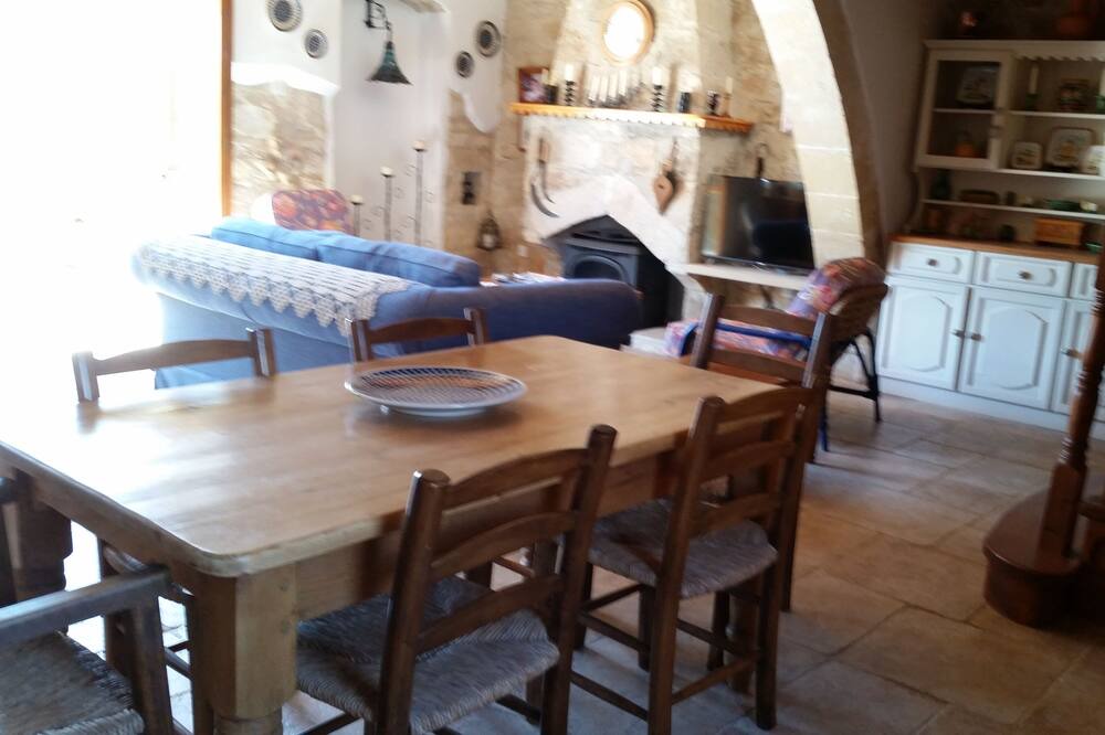 Photo of Kitchen in Anogyra