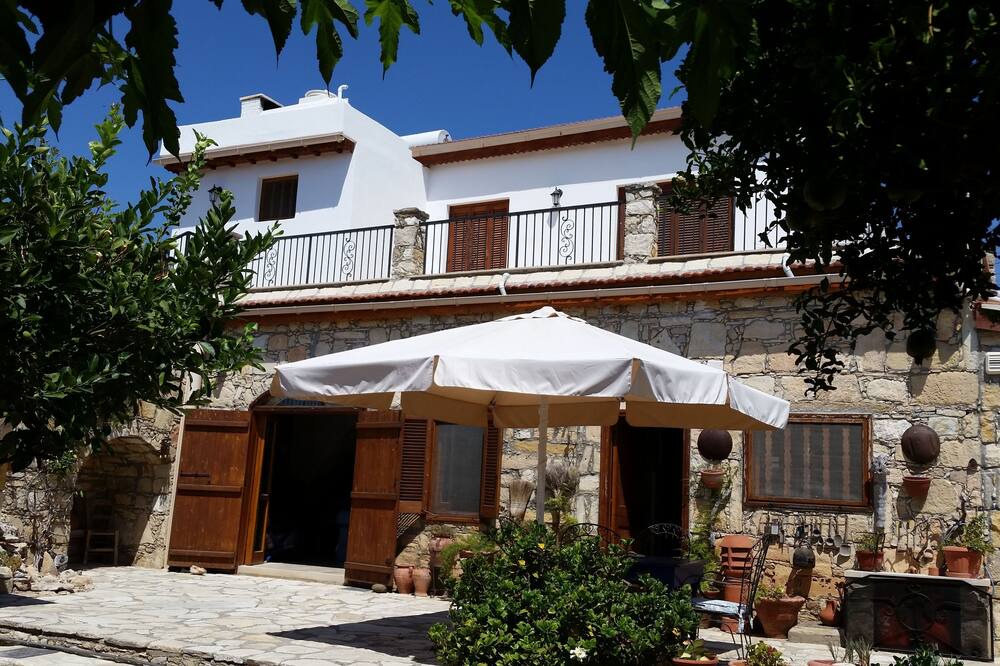 Photo of Outdoor in Anogyra