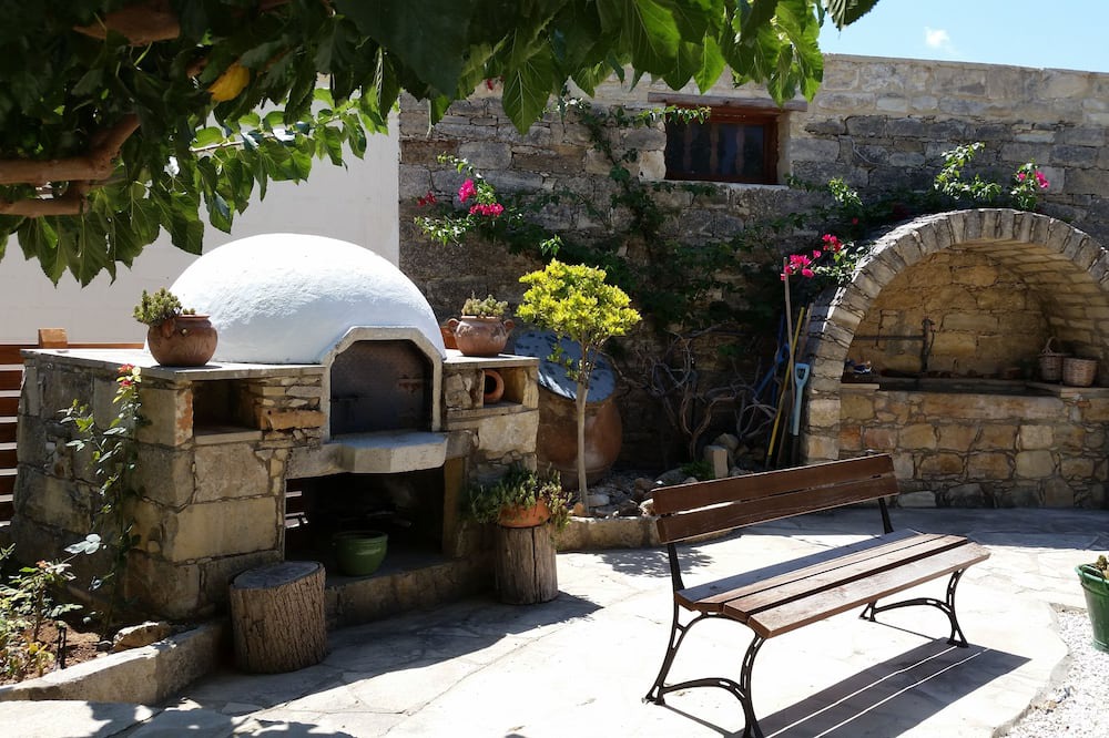 Photo of Outdoor in Anogyra