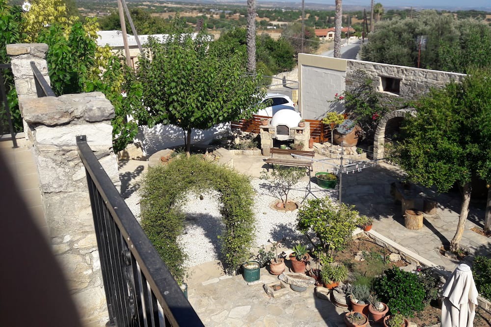 Photo of Outdoor in Anogyra