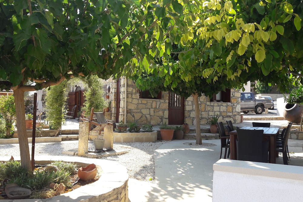Photo of Outdoor in Anogyra