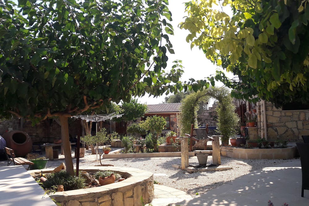 Photo of Outdoor in Anogyra