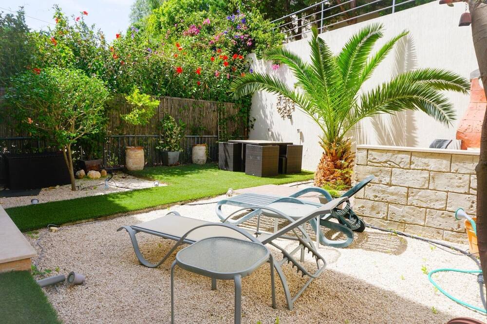 Photo of Patio Balcony in Peyia Town